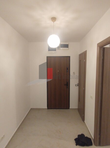 Piata Resita vanzare apartament 3 camere